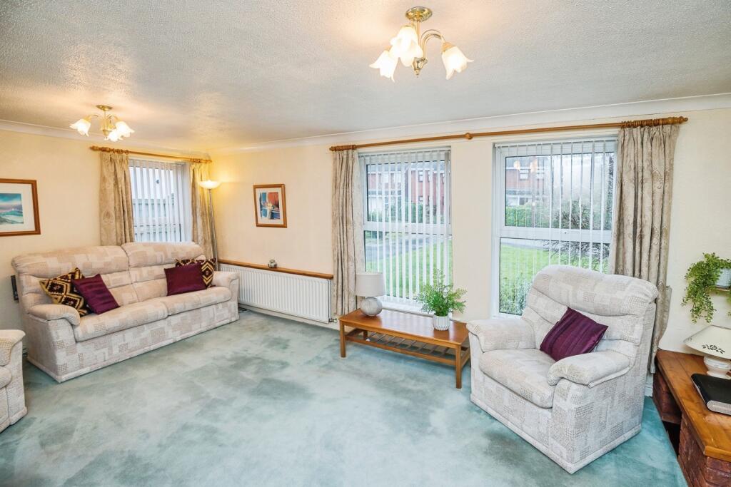 Shordley Close, Rossett, Wrexham, LL12 photo 3