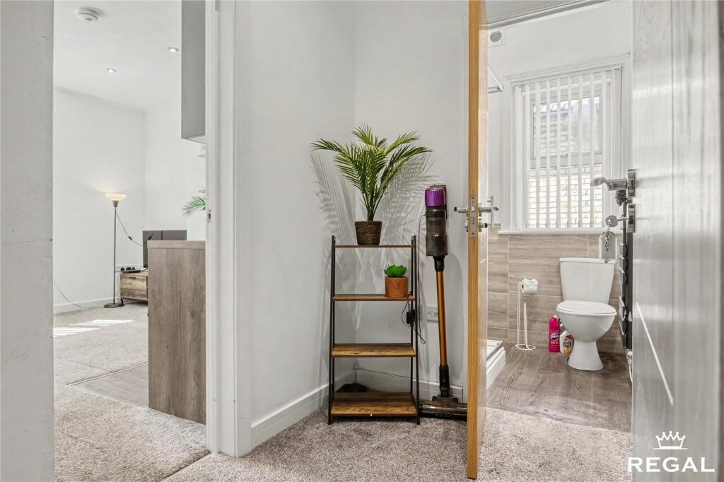 Apartment in Poole, Upper Parkstone - More