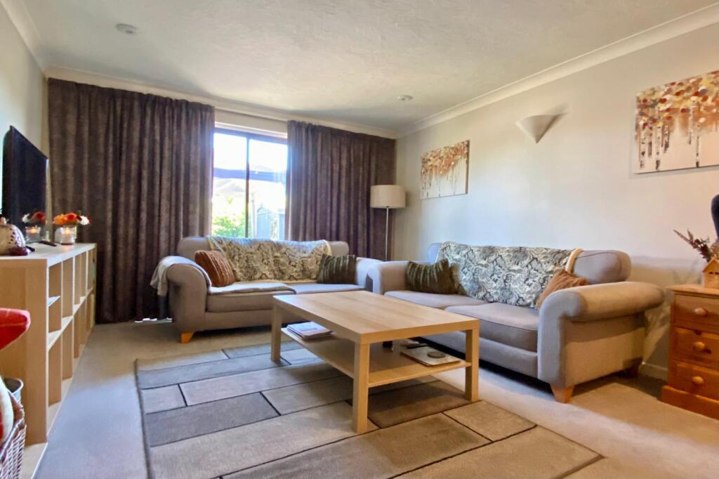House in Verwood, Dorset - More