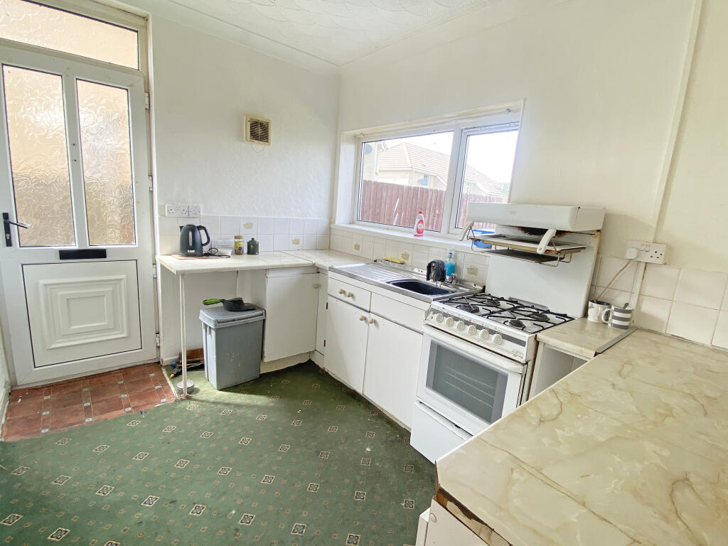 Tredomen Terrace, Ystrad Mynach, Hengoed, CF82 7BW photo 4