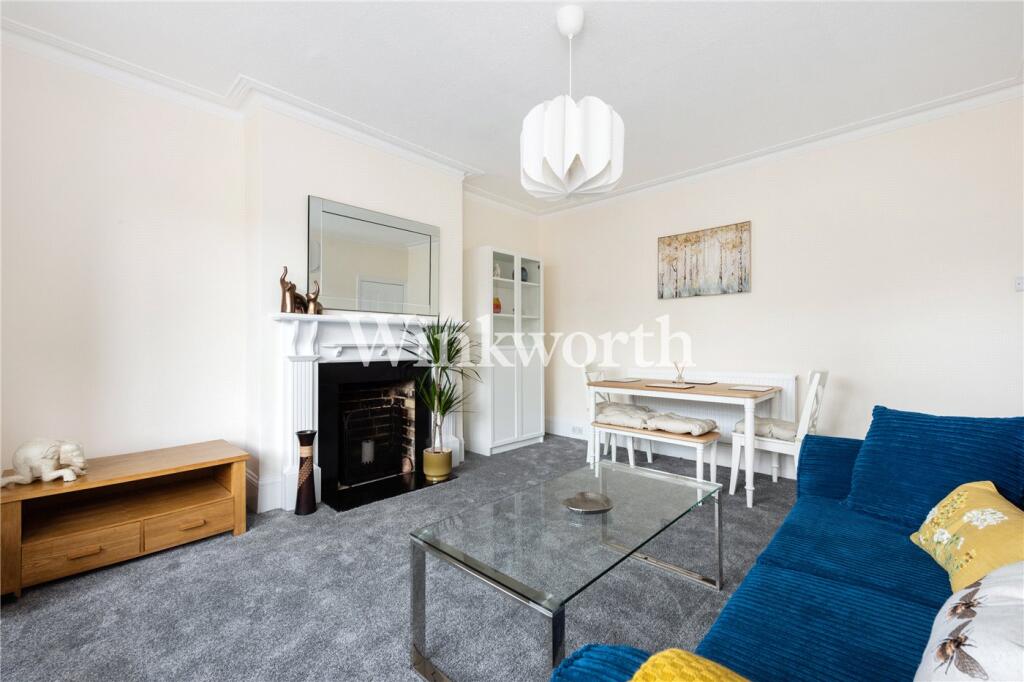 Apartment in London - View 5