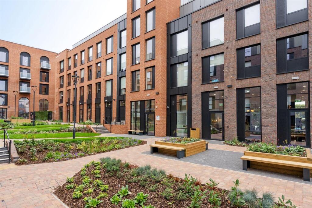 1 bedroom flat share for rent