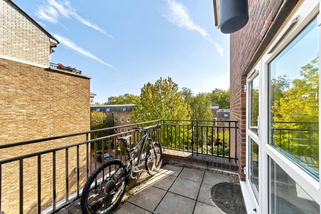 Apartment in London, Angel, Islington - View 4