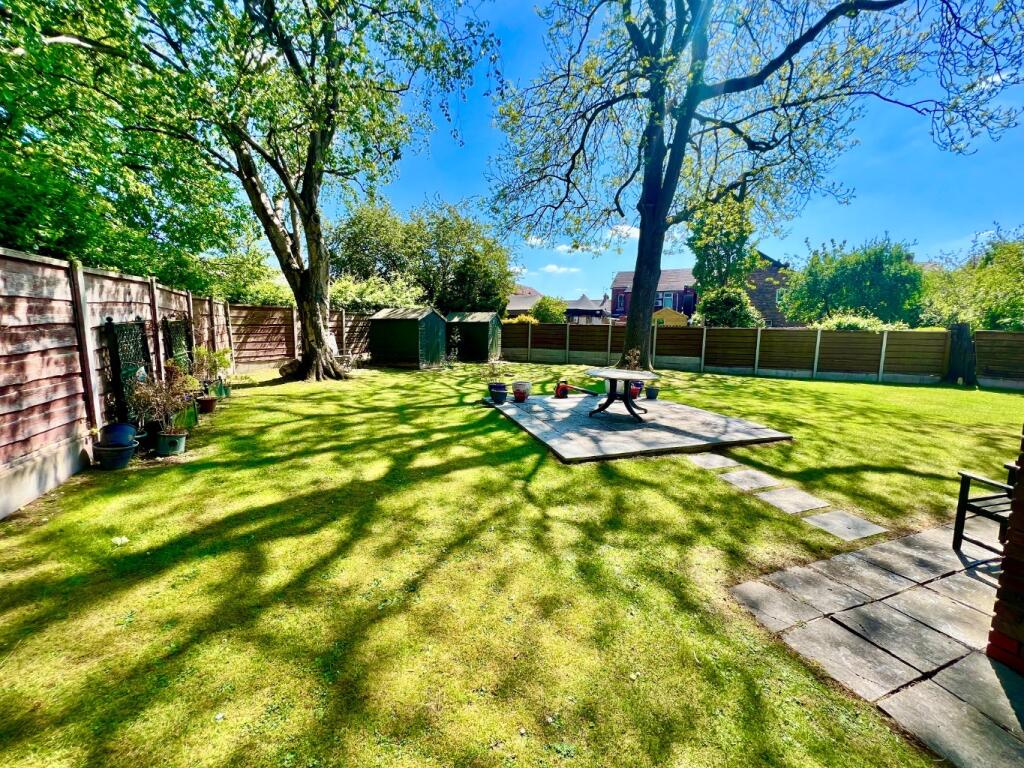 Park View Court, Park Avenue, Poynton, Stockport, Cheshire, SK12 1QY photo 3
