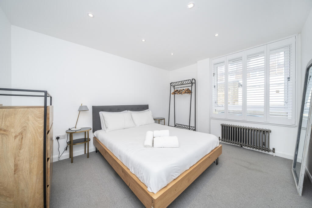Apartment in London - View 5
