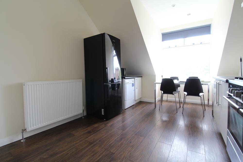 Additional image 4 of Elmfield  Avenue, top floor,