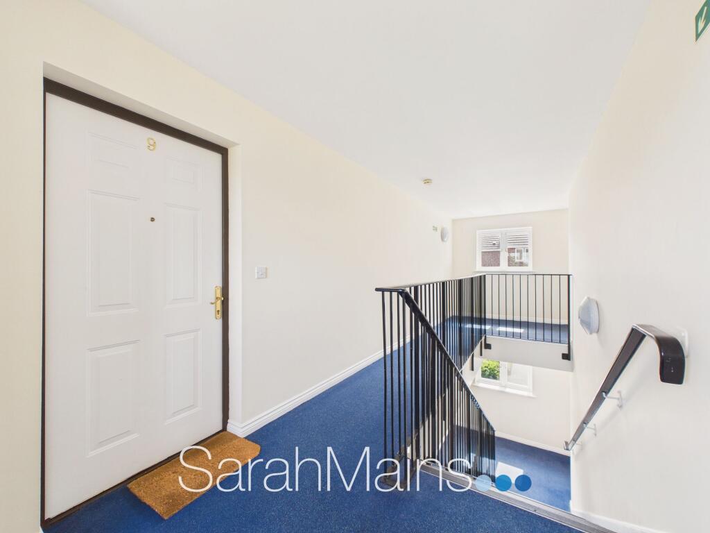 Apartment in Newcastle upon Tyne - View 5