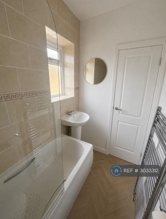House in Kirklees, West Yorkshire - View 5