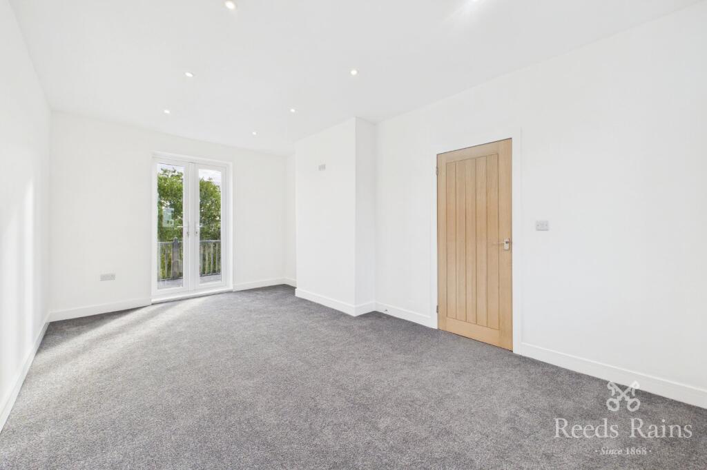 House in Sheffield, South Yorkshire - View 3