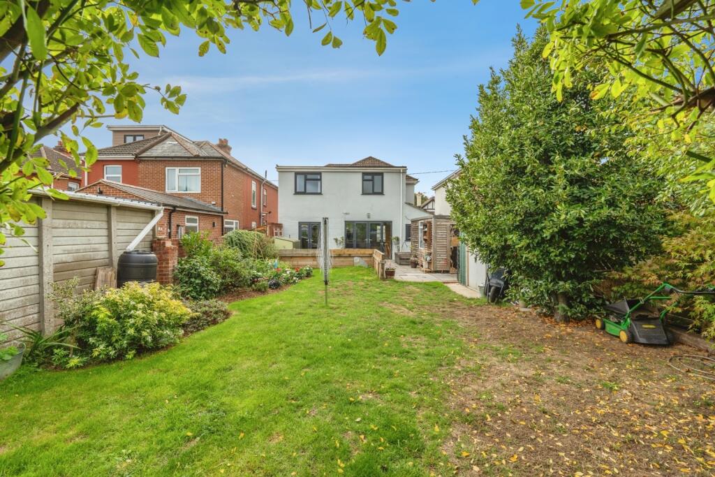 Newtown Road, Southampton, Hampshire, SO19 photo 4