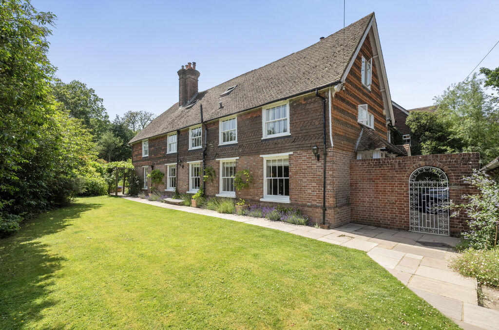 Main image of property: Mayfield Lane Wadhurst