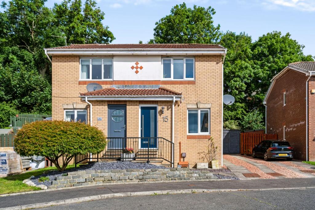 Main image of property: 15 Keppock Place, Falkirk, FK1 5UQ