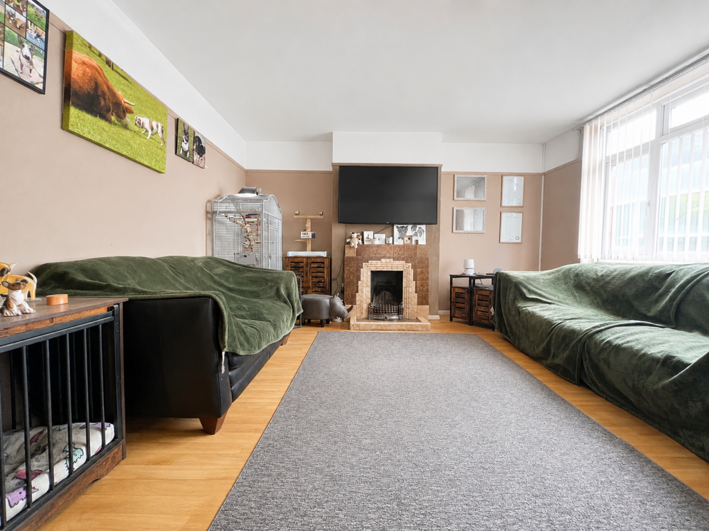 House in Slough - View 4