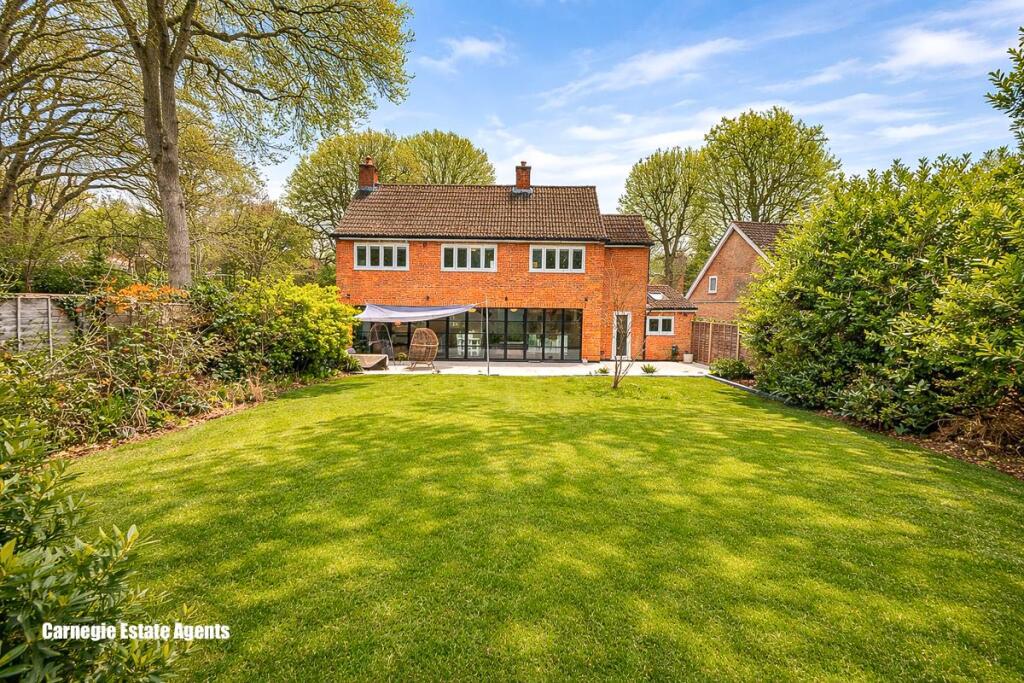 Additional image 24 of Roundwood Drive, Welwyn Garden City