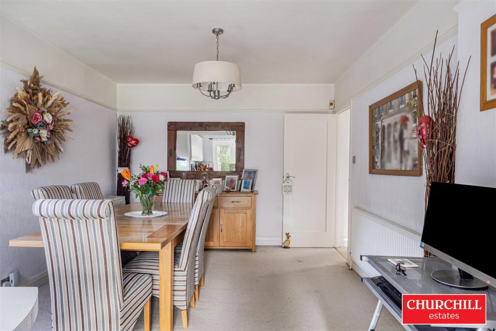 House in London, South Woodford - More