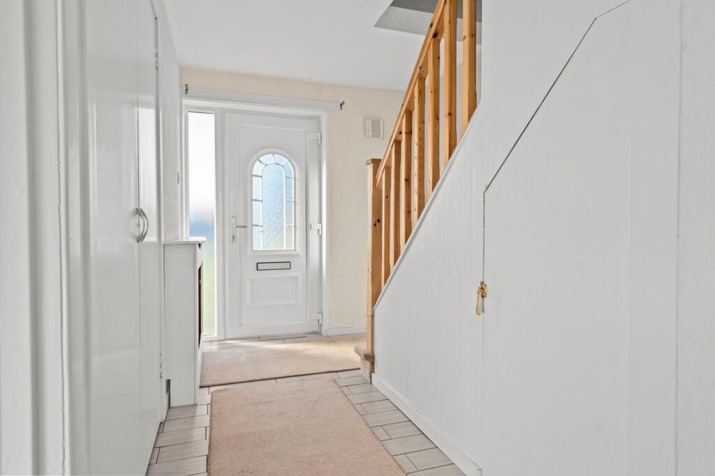 Thorndene Court, Falkirk, FK1 photo 4