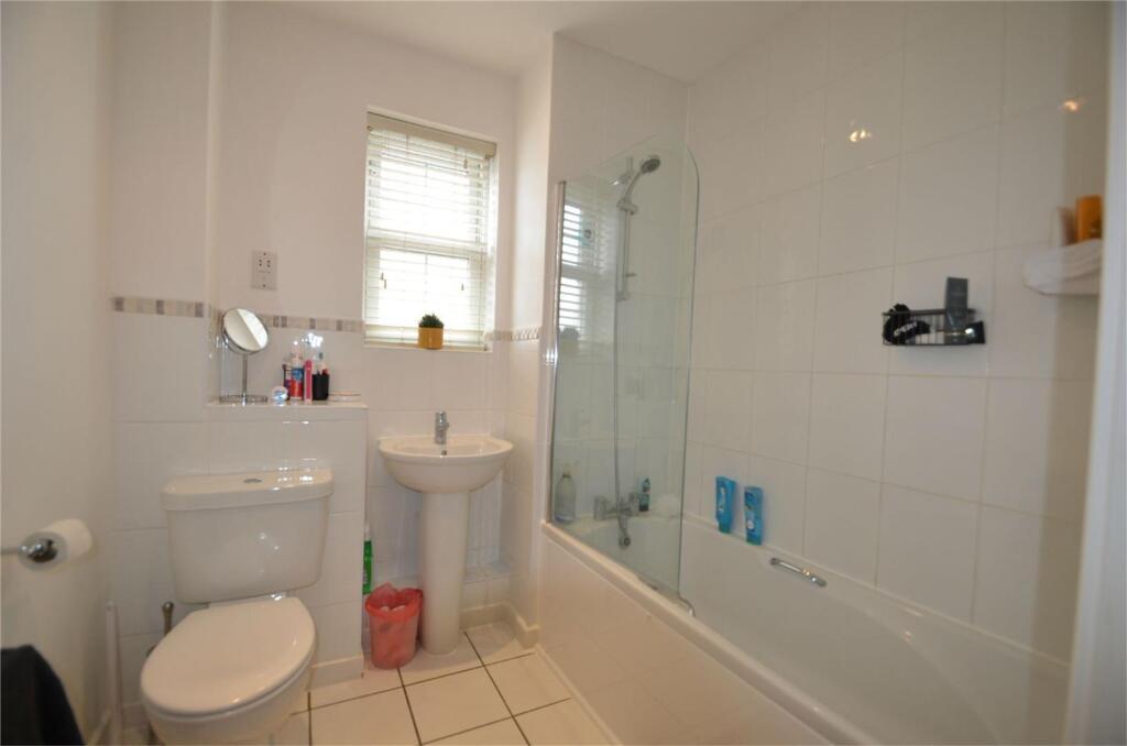 Apartment in Stevenage - View 5