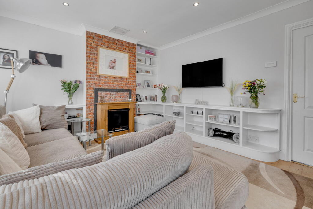 House in Dudley - View 5