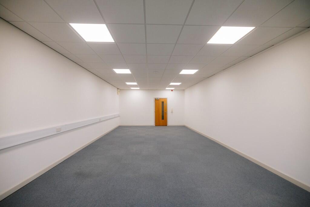 450 sq ft office