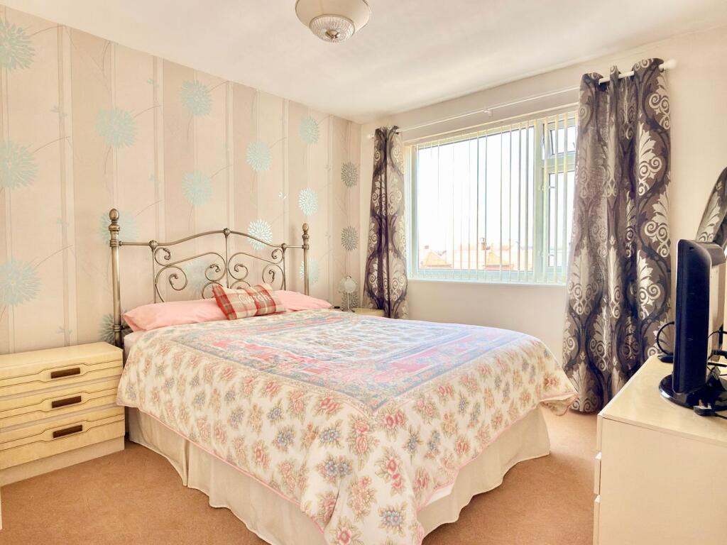 Apartment in Tewkesbury, Priors Park - View 4