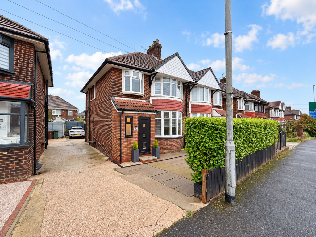 3-bed semi-detached on Bury New Road, Whitefield, M45, £300,000