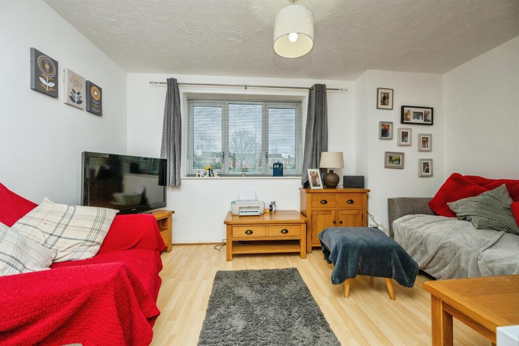 Wain Green, Long Meadow, Worcester - View 4