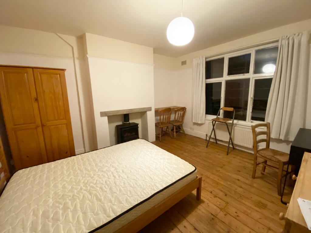 House in Manchester, Greater Manchester - More