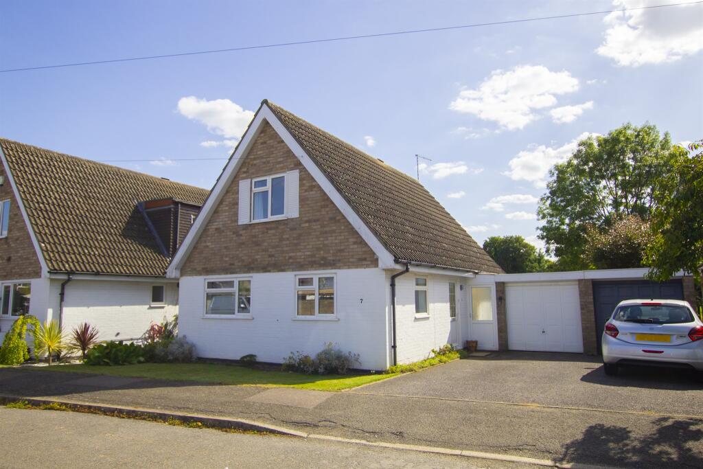 Main image of property: Spring Close, Histon, Cambridge