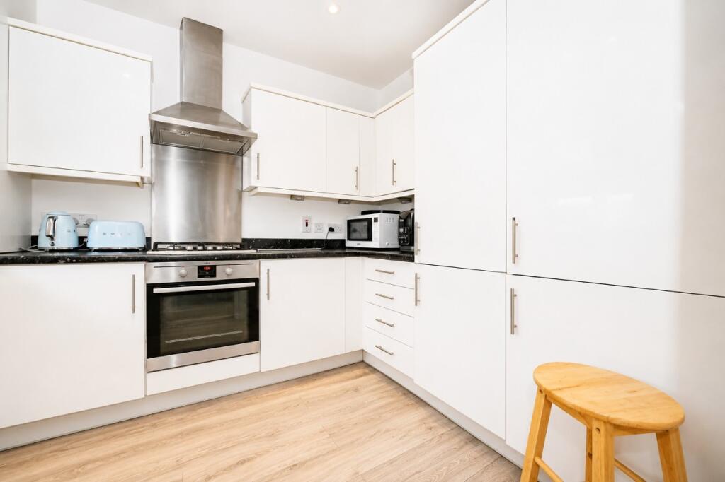 Mortimer Crescent, Kings Park, St. Albans - View 5