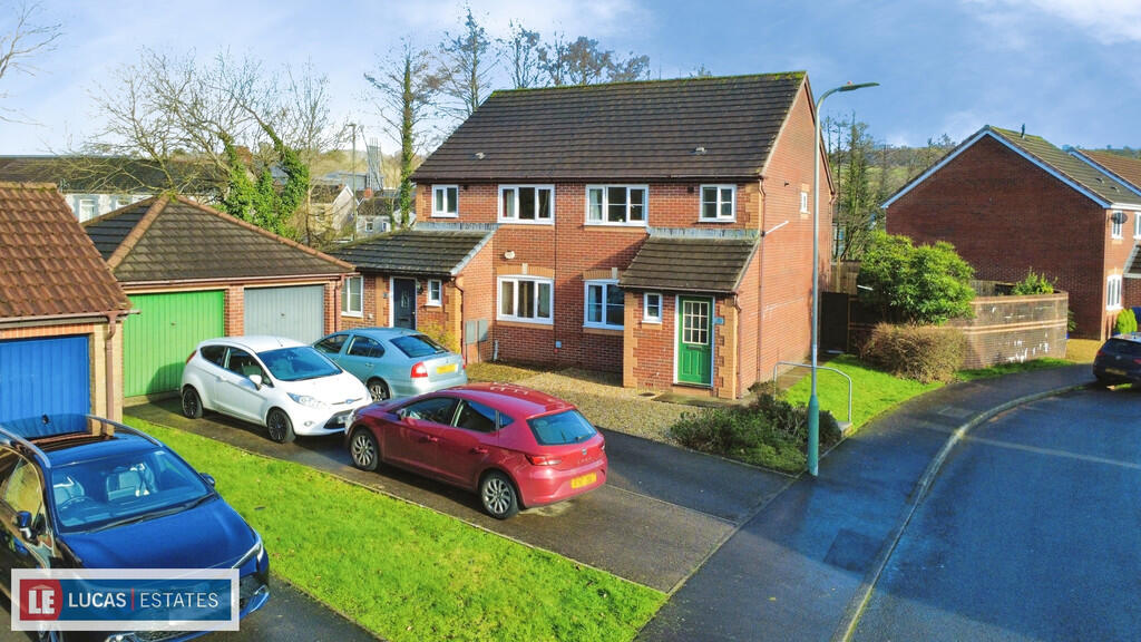 Main image of property: Ger Nant, Ystrad Mynach