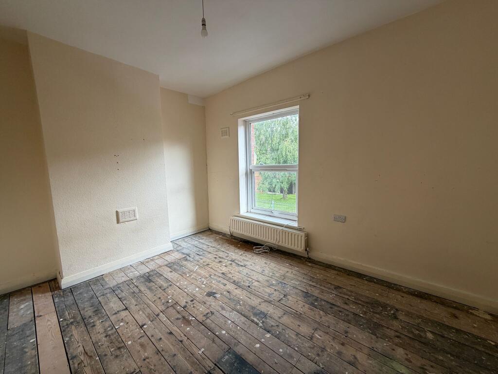 House in Oldham - View 2
