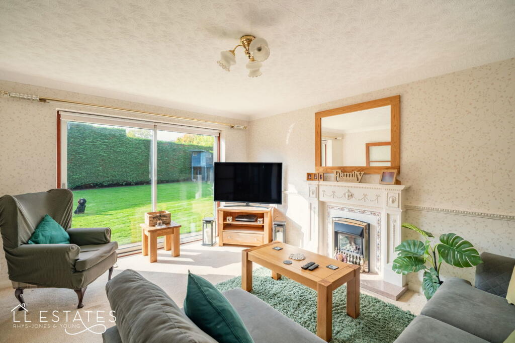 Mount Road, St. Asaph photo 4
