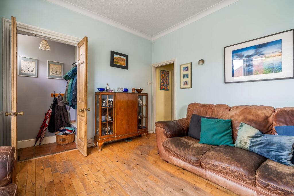 House in Forest Row - View 4