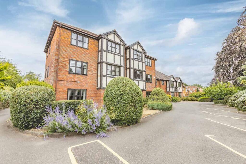 2-bed other on Maxwell Road, Beaconsfield, HP9, £210,000