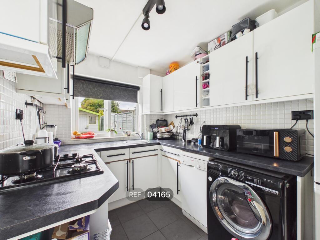 House in Gedling, Nottinghamshire - View 4