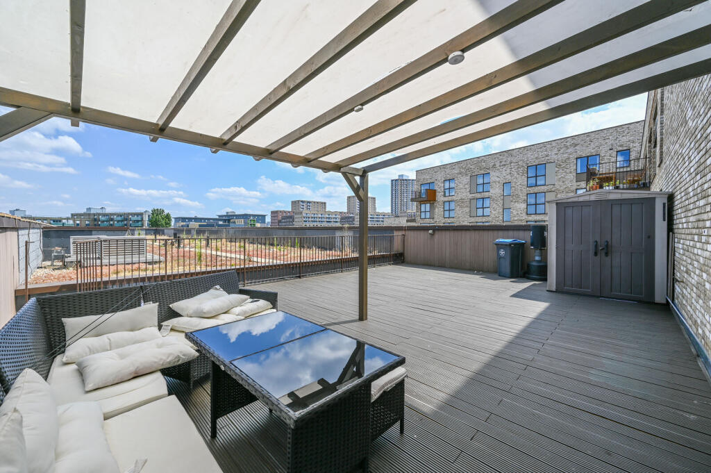 Apartment in London - More