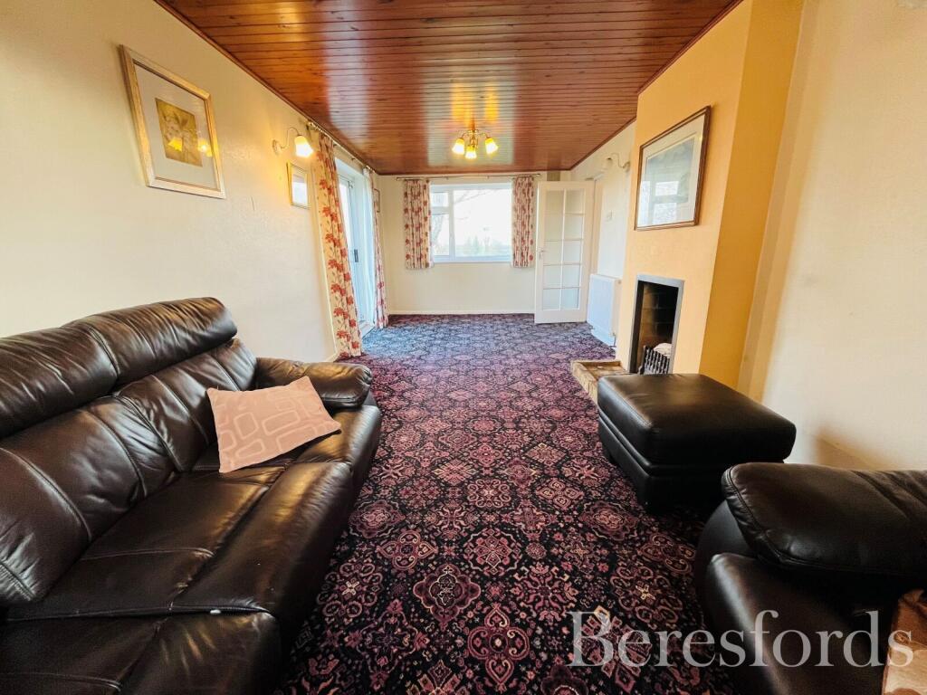 Mayfield Road, Writtle, CM1 photo 4