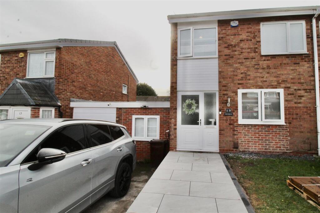 Main image of property: Lyecroft Avenue, Chelmsley Wood, Birmingham