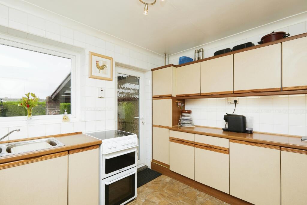 House in Nottingham - View 5