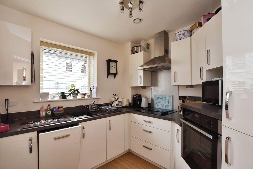 Endless Street, Salisbury                   ***VIDEO TOUR*** photo 3