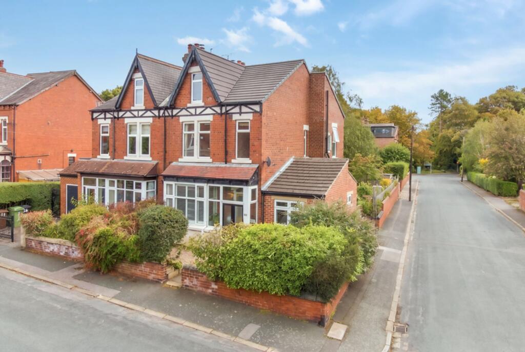 Main image of property: Gledhow Wood Avenue, Roundhay, LS8