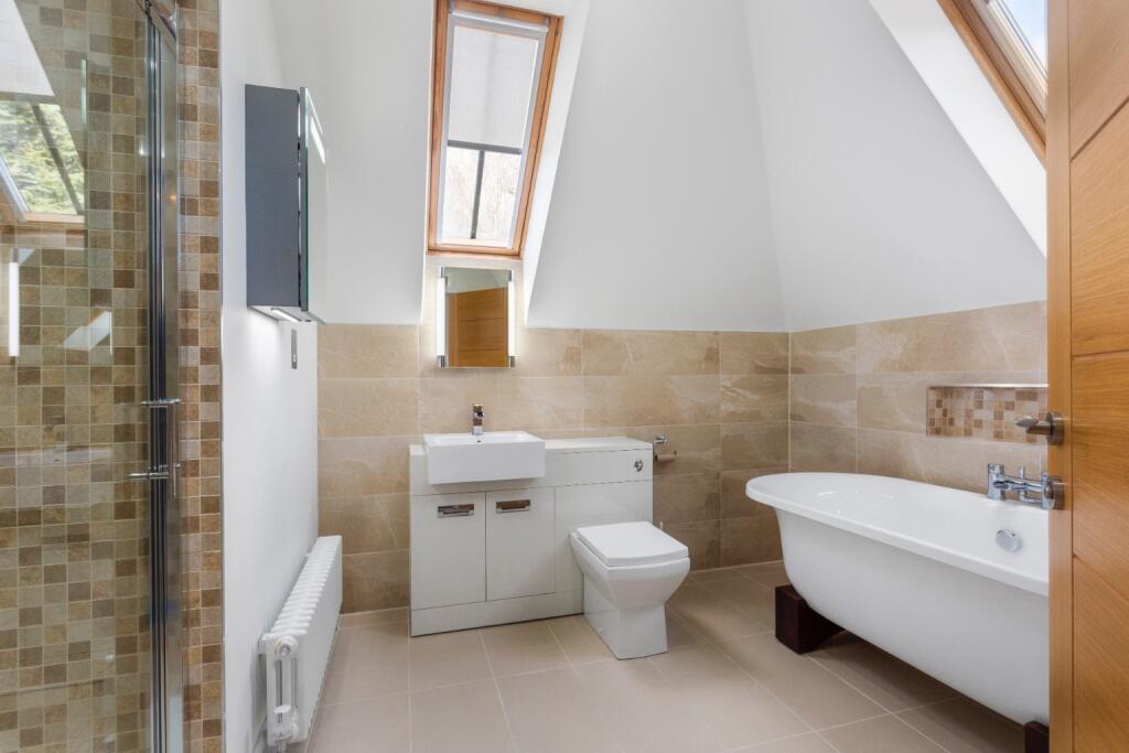 House in Nottingham, Beeston - View 4