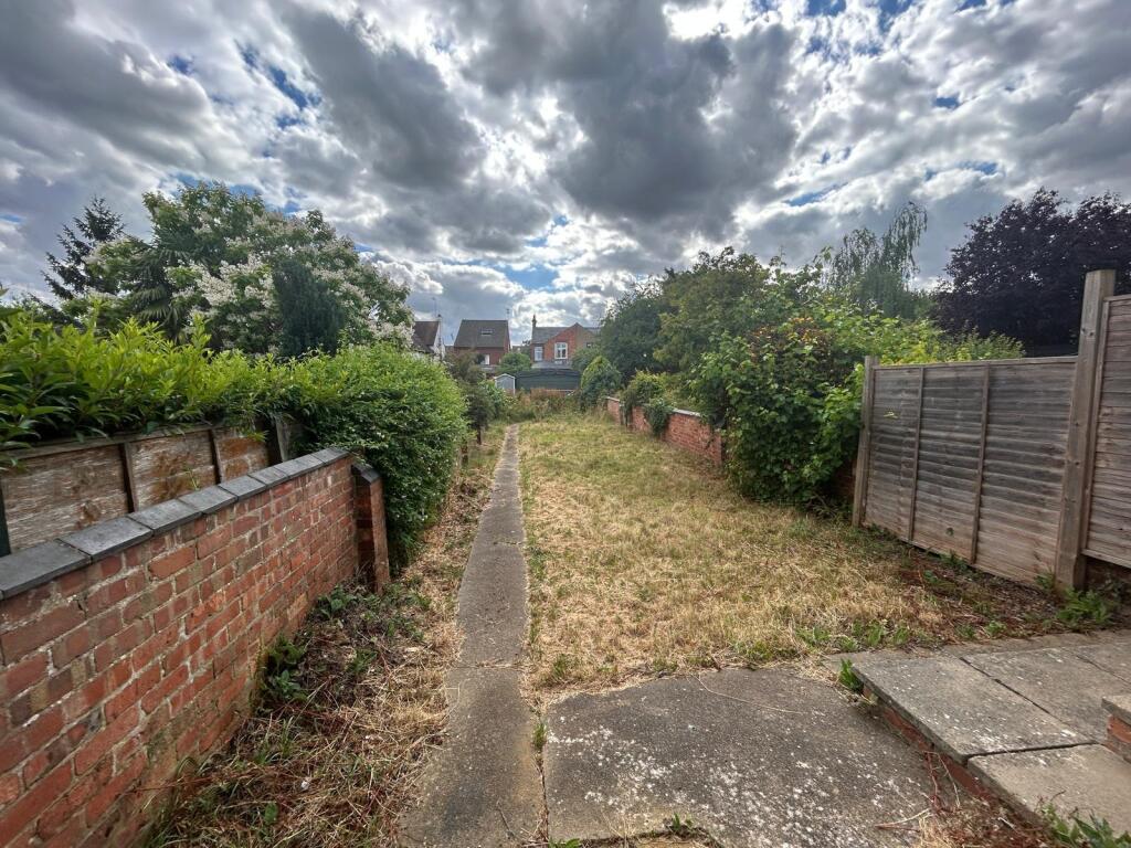 Beech Avenue, Northampton, Northamptonshire, NN3 - More