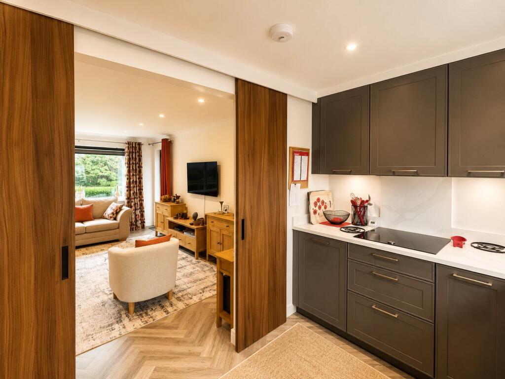 Apartment in Preston - View 5