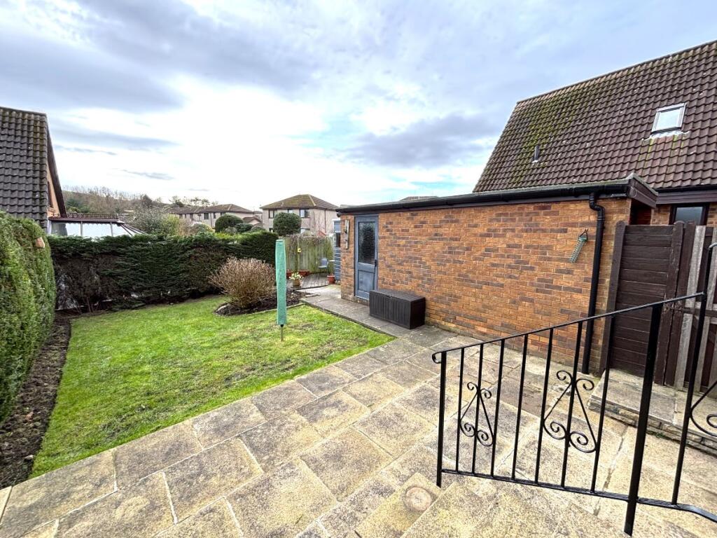 3 Shinwell Place, Rosyth, Dunfermline photo 4