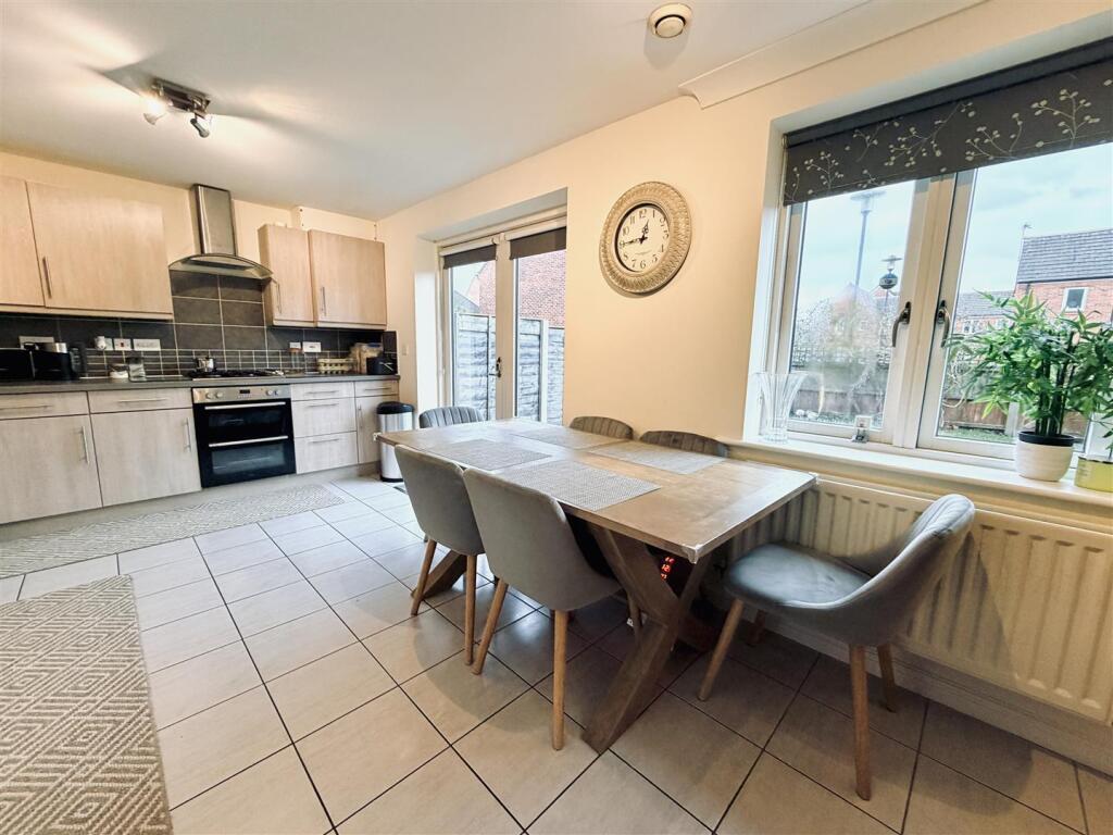 Turnbull Road, West Timperley, Altrincham photo 3