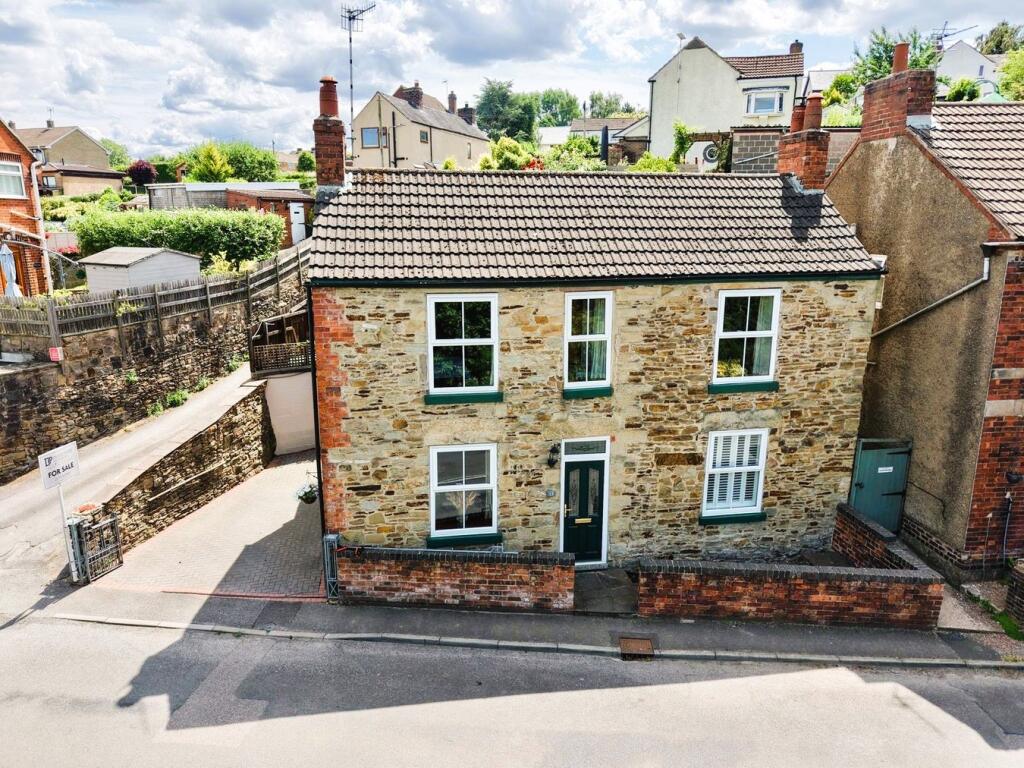 3-bed detached on New Road, Heage, Belper, DE56, £330,000