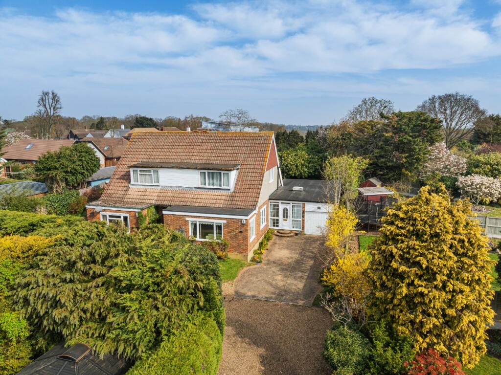 Main image of property: Heath Road, Bexley, Kent, DA5 2DP