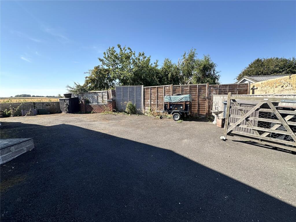House in Dorchester - View 4
