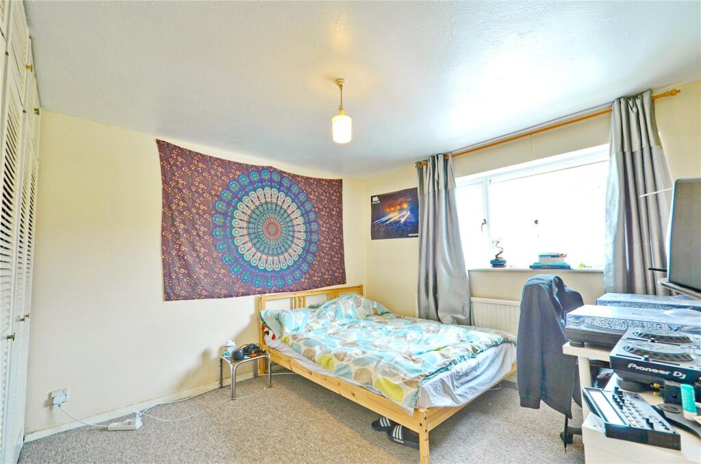 4 bedroom terraced house for rent
